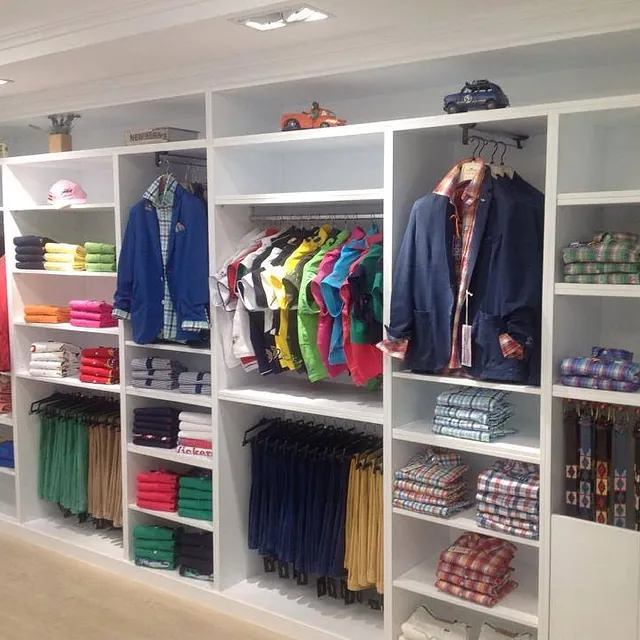 Muebles Rabanal ropa de tienda