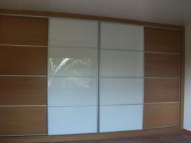 Muebles Rabanal closet blanco con café