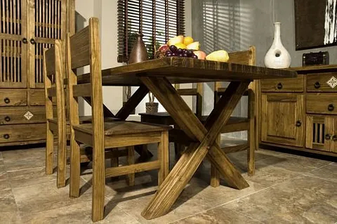 Muebles Rabanal mesa y silla de madera