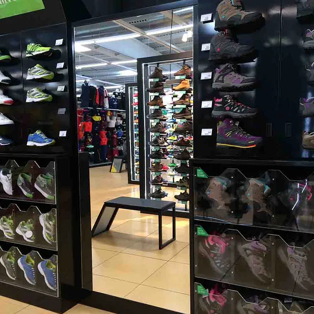Muebles Rabanal espejo con tenis